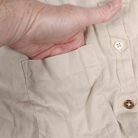 Harve Bernard women's button 3/4 sleeved top size small - Picture 6 of 9